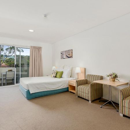 Quality Suites Pioneer Sands Wollongong Buitenkant foto
