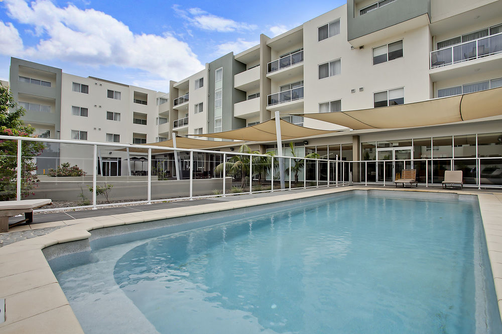 Quality Suites Pioneer Sands Wollongong Buitenkant foto